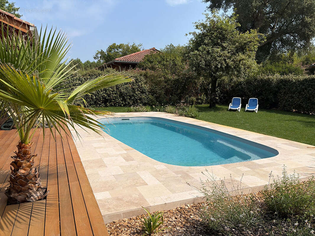 Maison T5 136 m² avec piscine et garage - photo 14