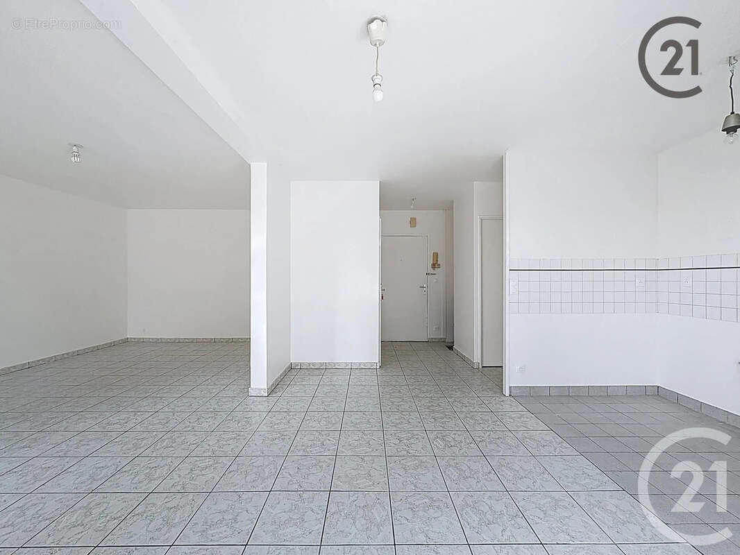 Appartement à MOISSY-CRAMAYEL