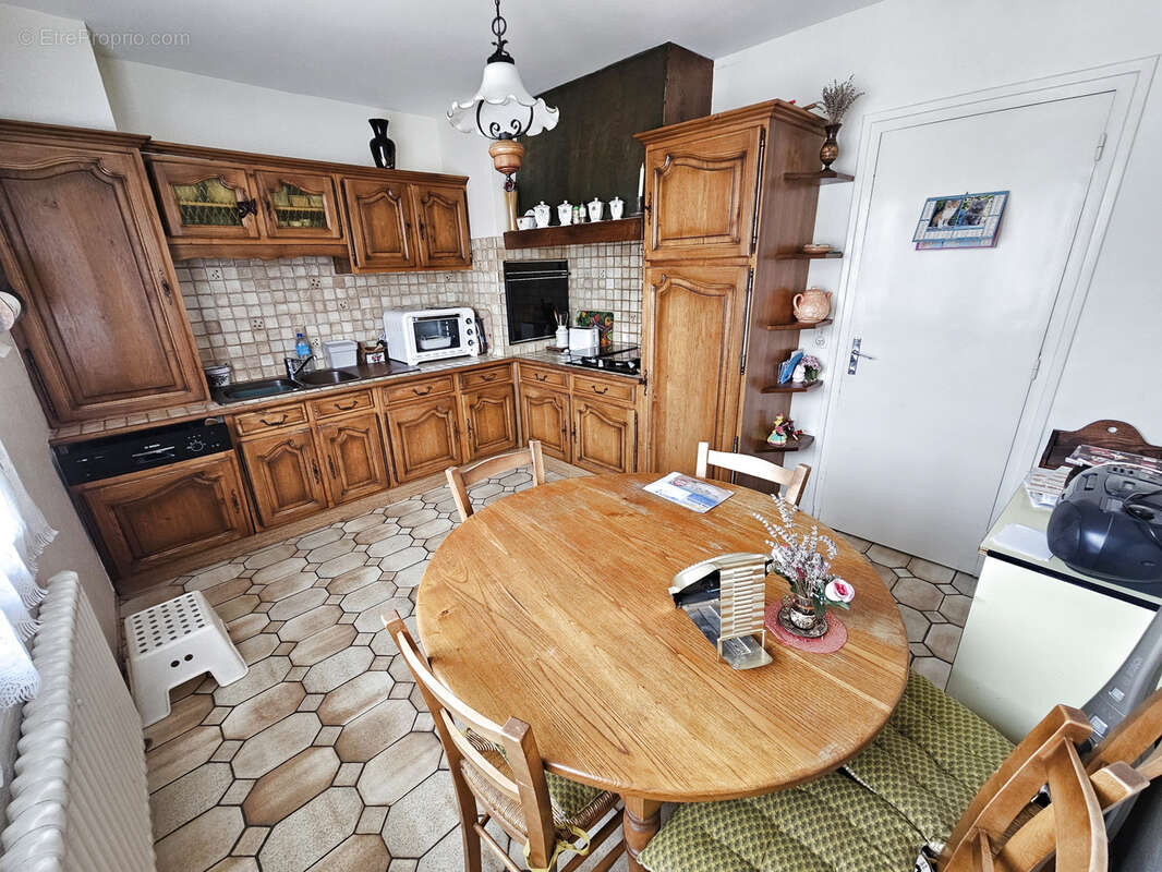 Maison à LE COTEAU