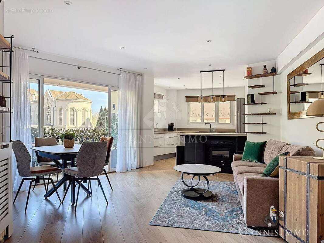 Appartement à CANNES