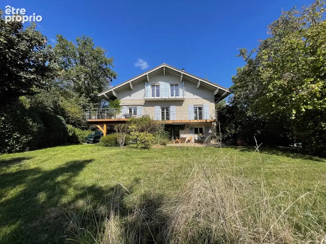 Maison à GRILLY