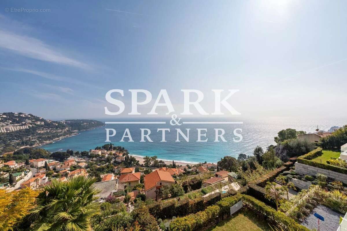 Appartement à ROQUEBRUNE-CAP-MARTIN