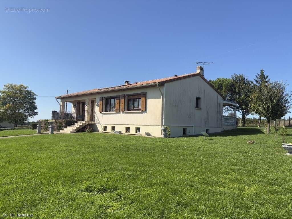 Maison à TONNAY-BOUTONNE