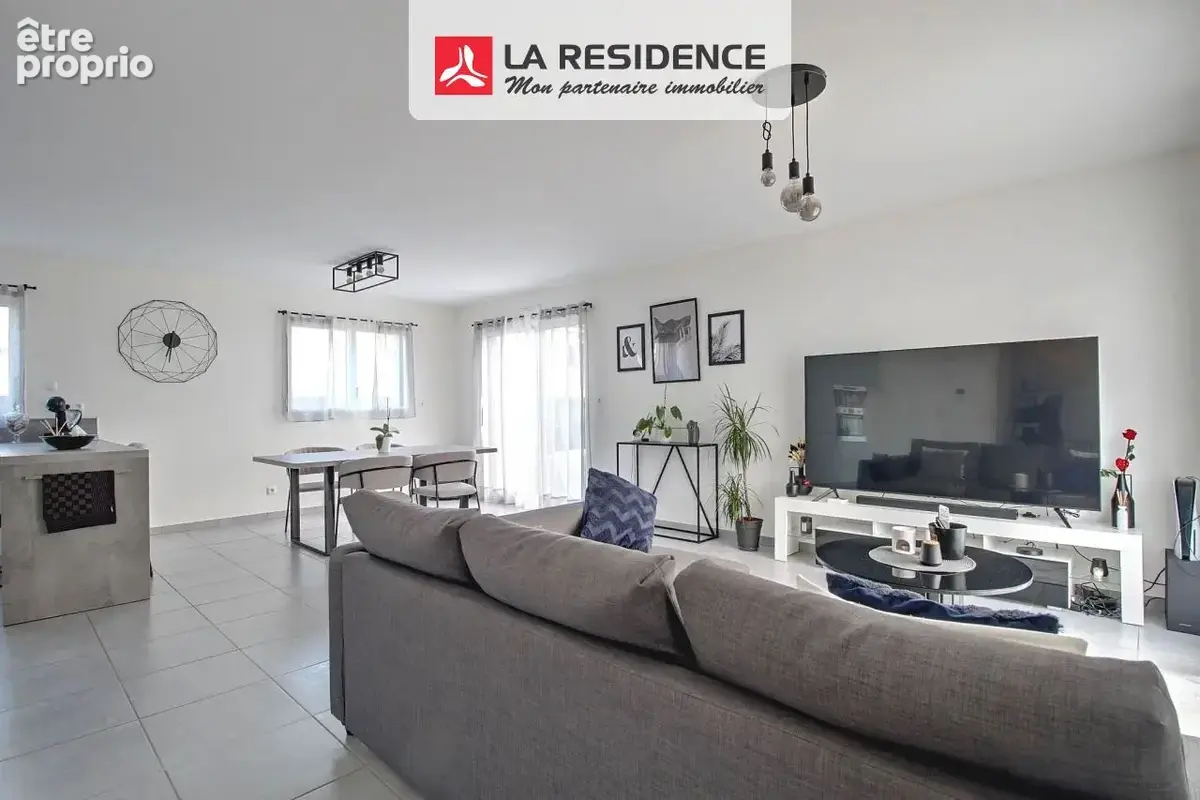 Maison 5 pièces 117 m² à vendre à Saint-Etienne-Du-Rouvray (76800) - photo 3