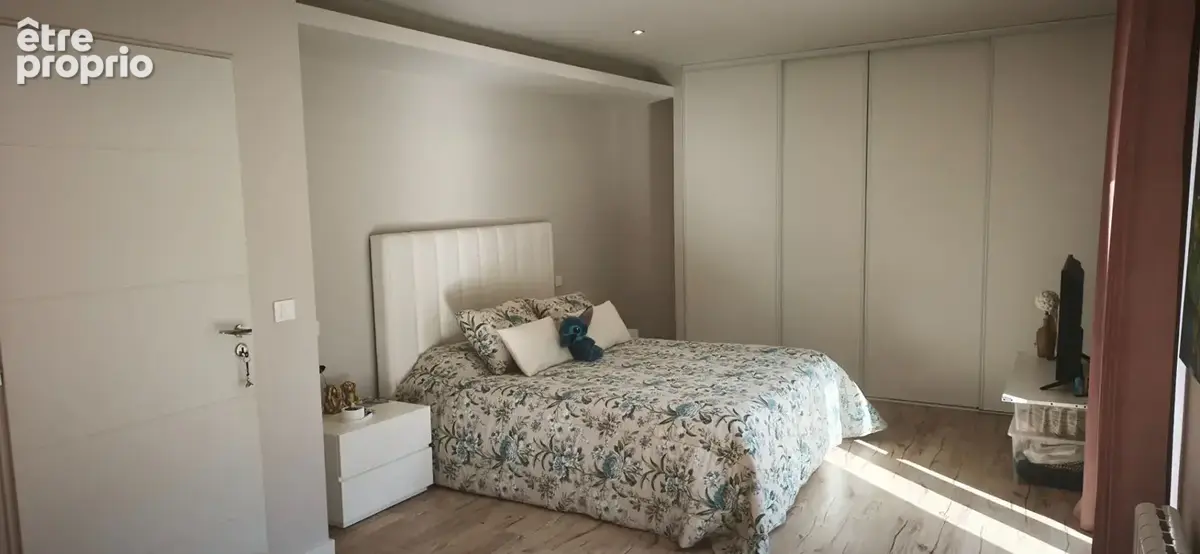 Cazes-Mondenard - Maison de caractère rénovée avec vue exceptionnelle - 185 m² habitables - 4 chambres - 4 015 m² de terrain - photo 11