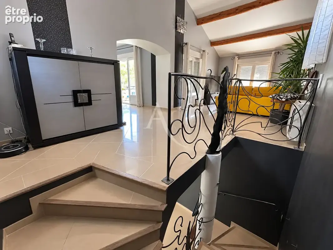 Villa d'exception avec piscine - 176 m² - 4 chambres -  Le Cailar - photo 12