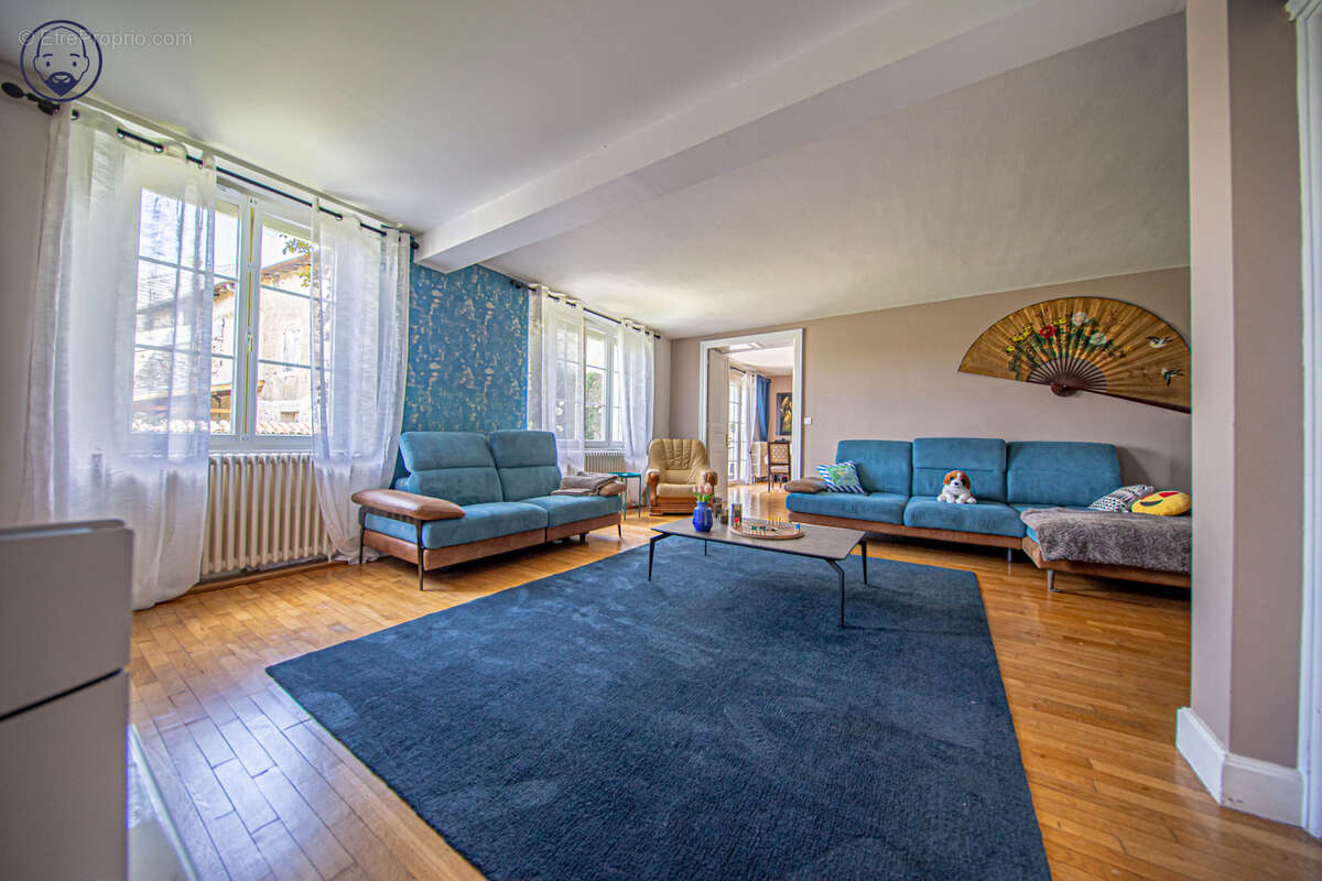 Maison de caractère avec dépendance et nombreuses possibilités d’aménagement - photo 7