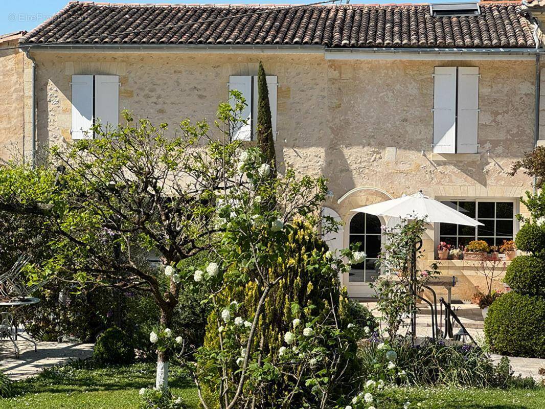 Maison à LA SAUVE