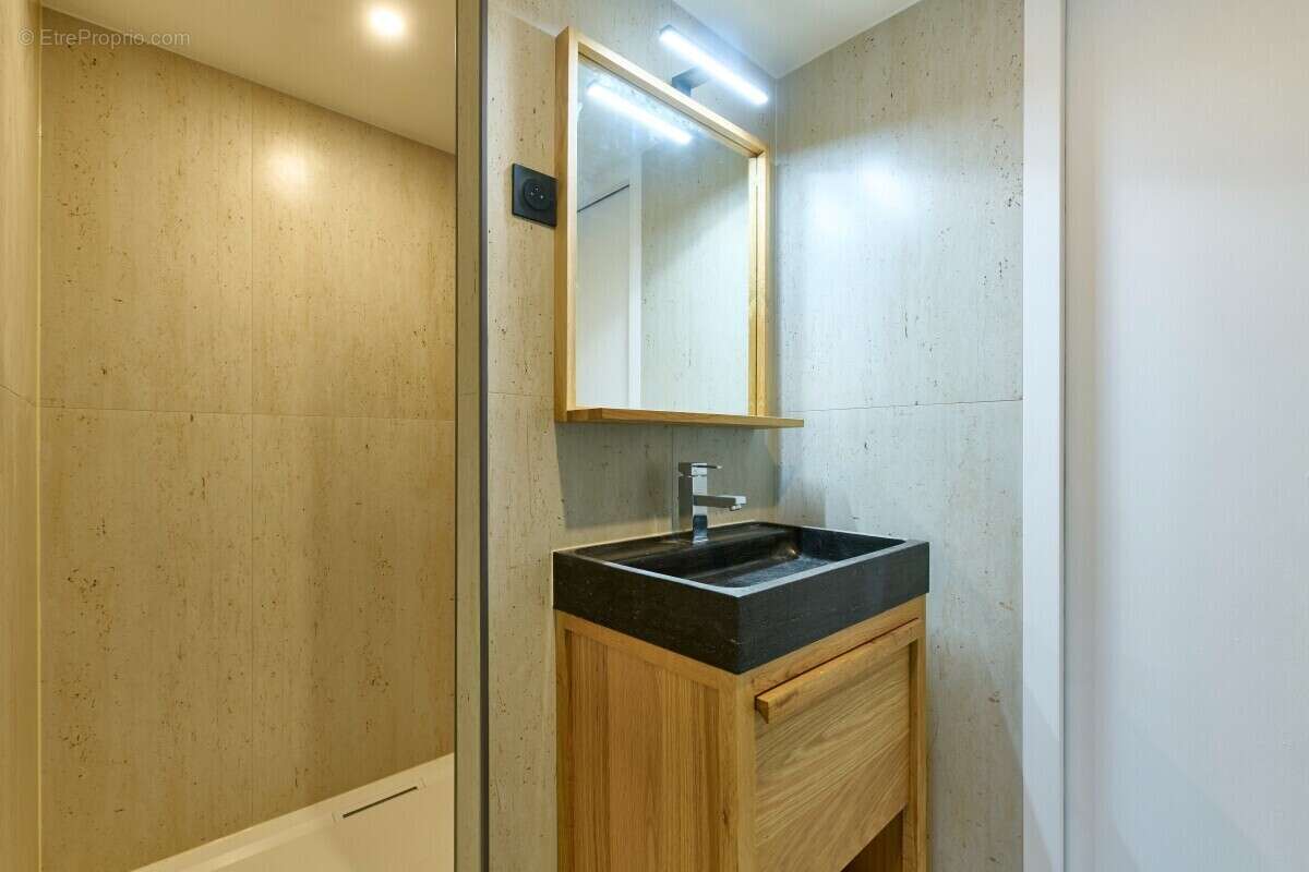 Appartement à PARIS-2E