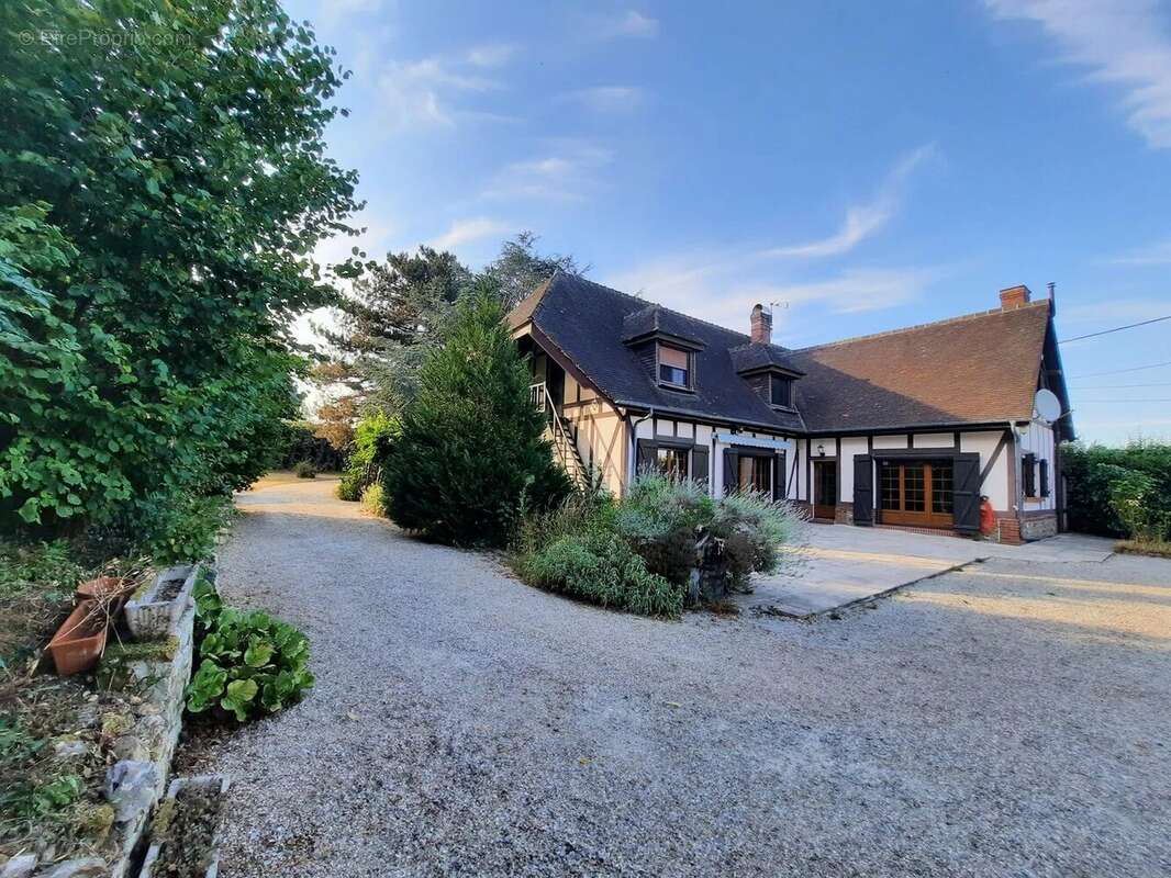 Maison à BERNAY