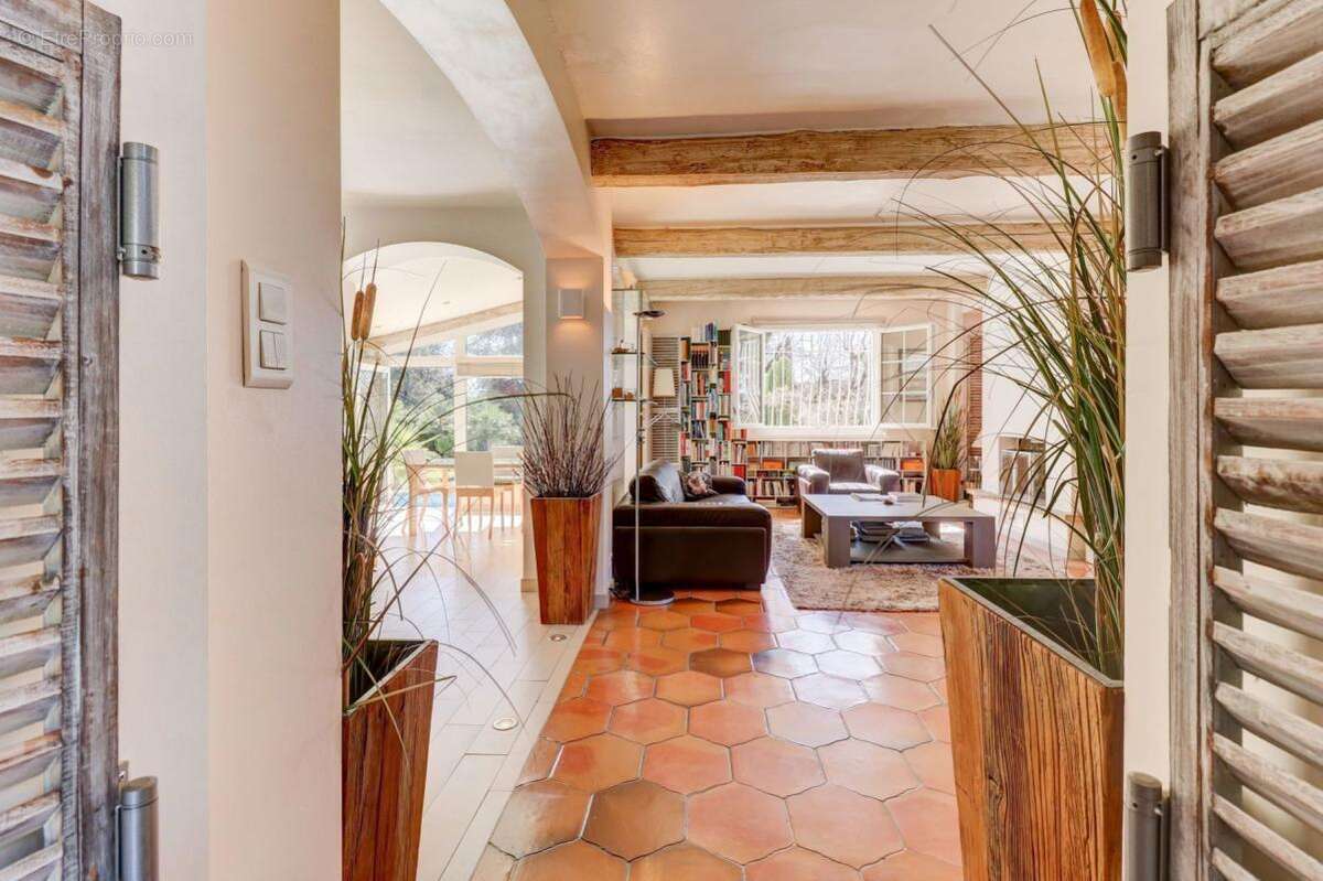 Maison à MOUANS-SARTOUX