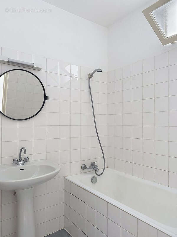 Lumineux T3, 71 m2 secteur mairie du 4 ème - photo 10