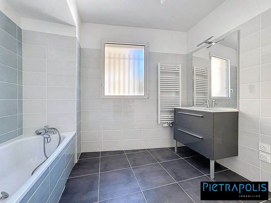 Maison à SAINT-SYMPHORIEN-D&#039;OZON