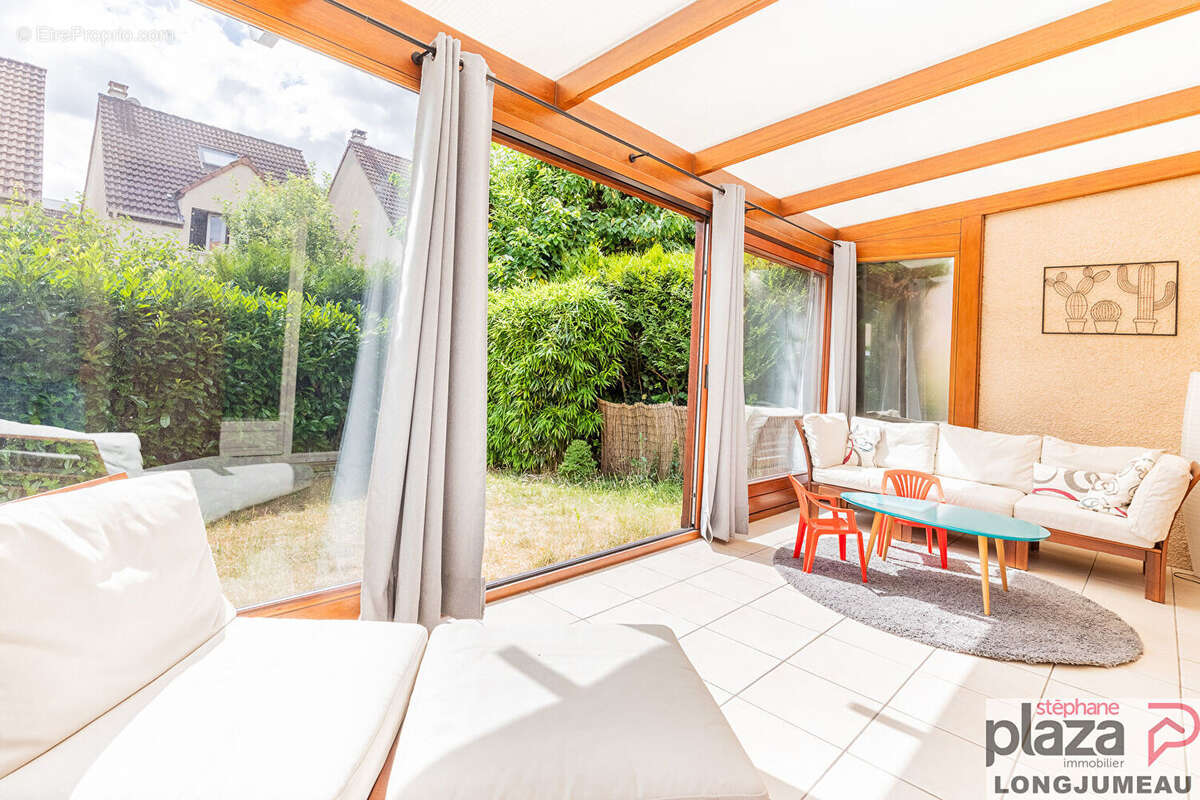 Maison au calme d'une impasse. - photo 3