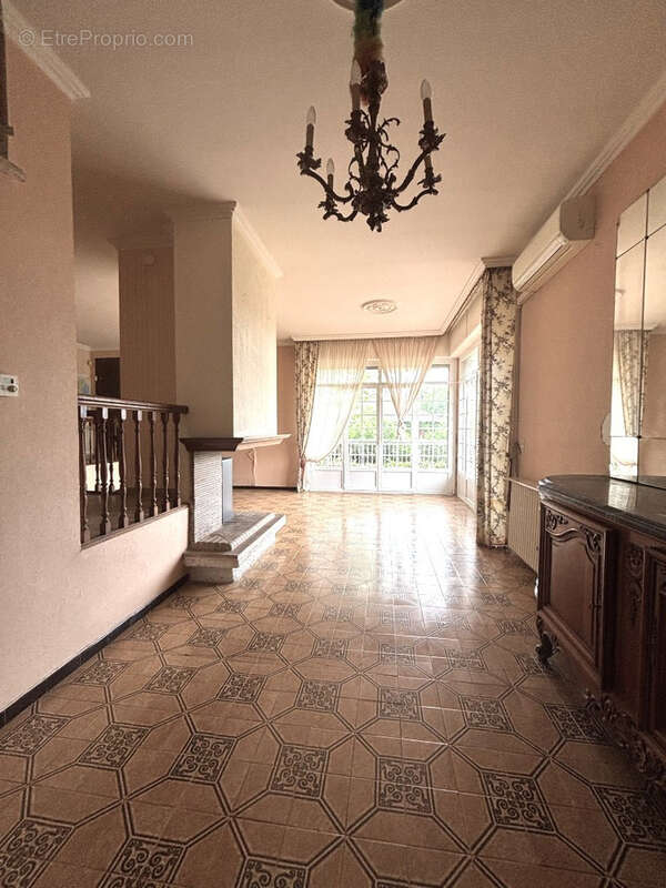 Maison à RAMONVILLE-SAINT-AGNE