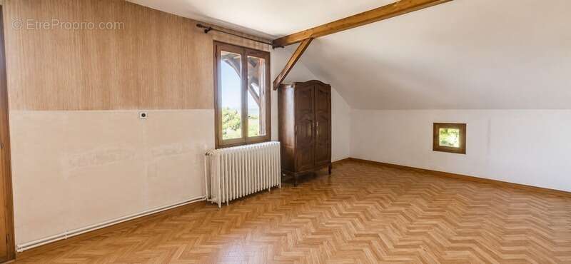 Propriété de 828m² sur 9045m² de terrain - Chorges - photo 15
