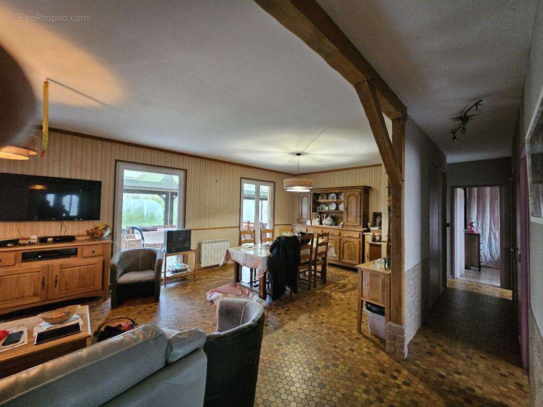 Maison à BERVILLE-EN-ROUMOIS