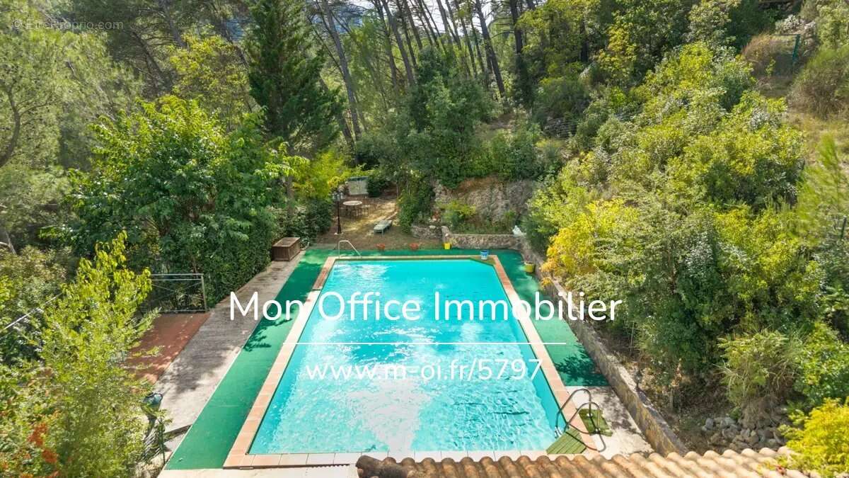 Référence : 5797-GBE - Maison 5 pièces avec piscine et pool house - photo 4