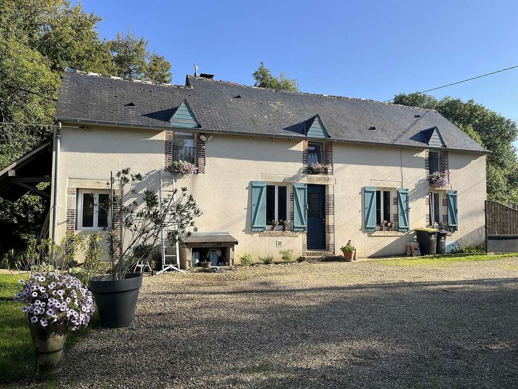 Maison à SAINT-MARTIN-D'AUXIGNY