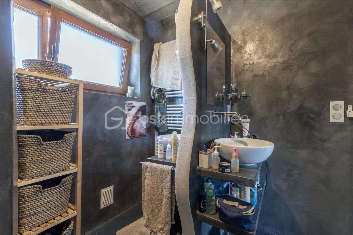 Maison à ARS-SUR-MOSELLE