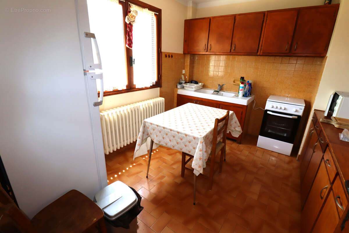 Maison 450 m2 - 4 appartements - photo 38