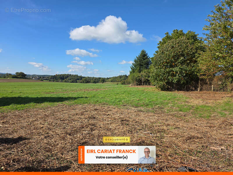 Terrain à CHAMBORAND