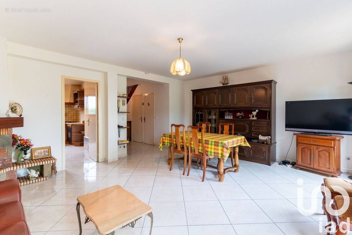 Photo 1 - Maison à TREMBLAY-EN-FRANCE