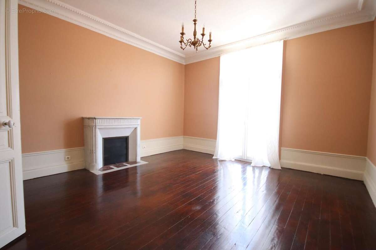 Appartement à VICHY