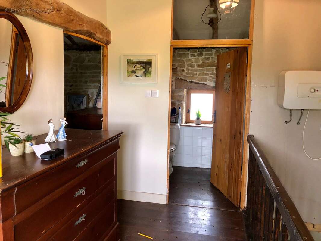 Maison individuelle de deux chambres, située dans un hameau. - photo 7