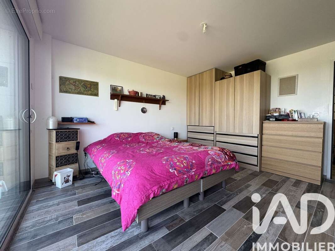 Maison 242 m² à Pruille-L'eguille  - photo 4