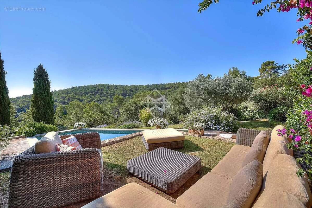 Belle villa provençale - vue panoramique - - photo 2