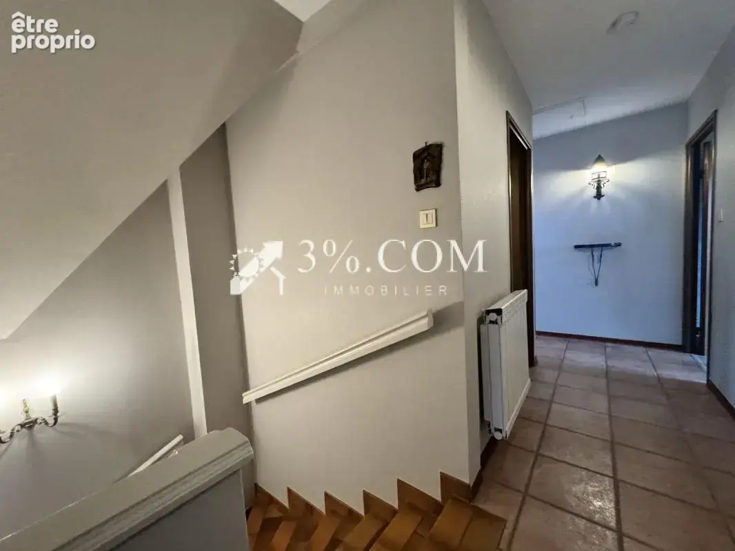 3%COM Belle maison avec 4 chambres sur 10 ares - photo 8