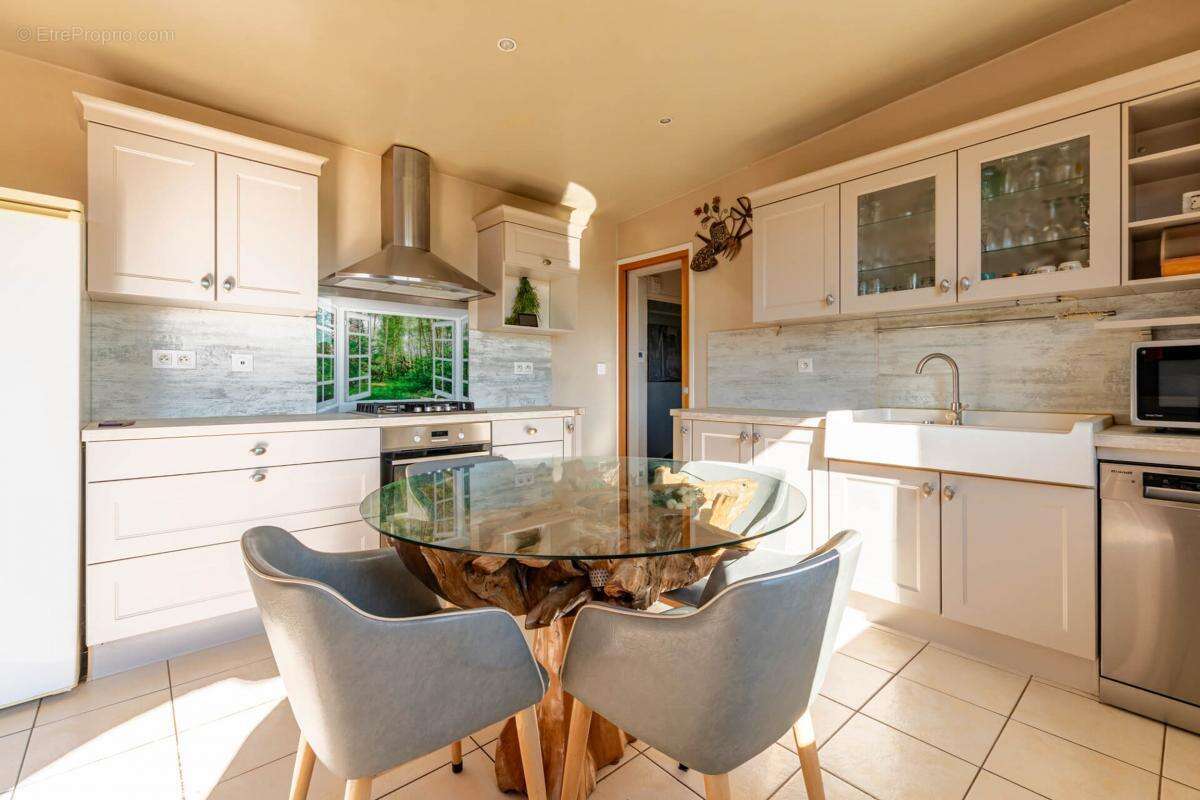 Maison à YVRE-L&#039;EVEQUE