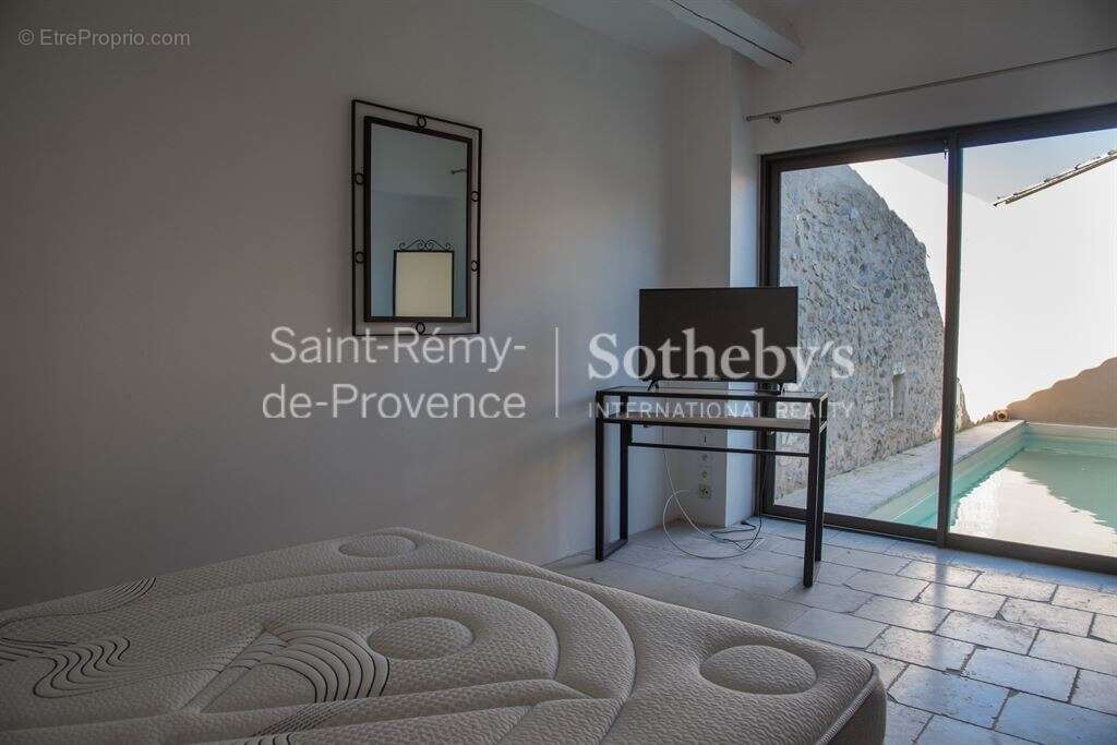 Maison de charme avec piscine au cœur de Maussane-les-Alpilles - photo 15