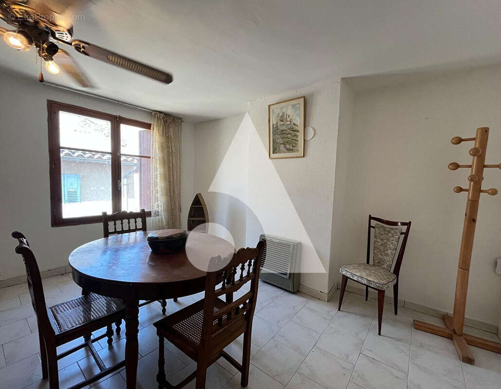 Maison à SAINT-MARTIN-DE-BROMES