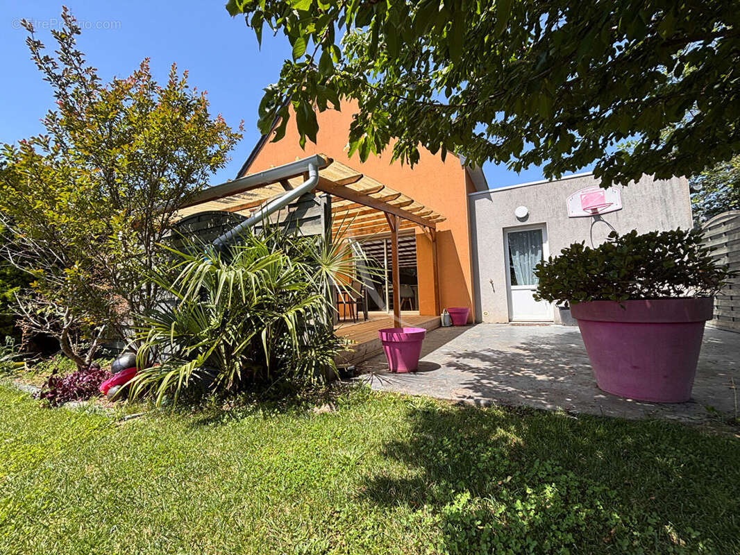 Maison à DERVAL