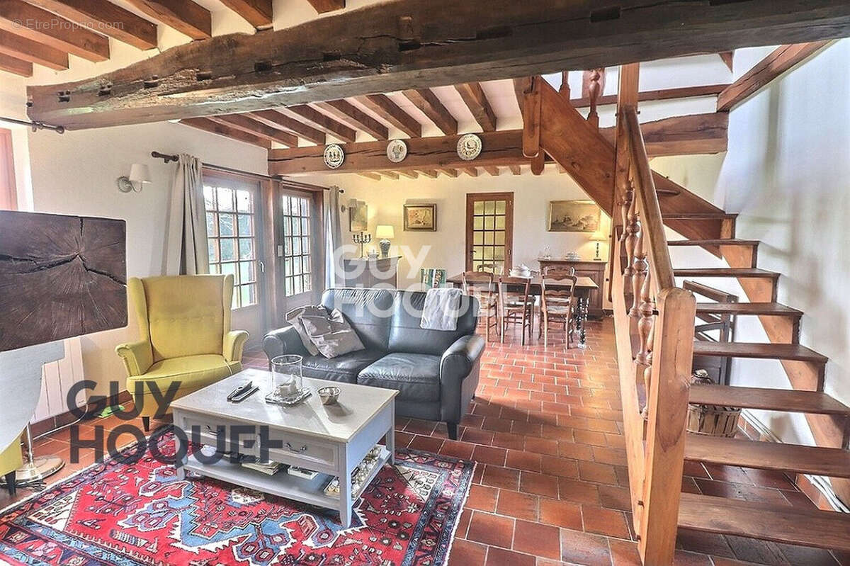 Maison à BERNAY