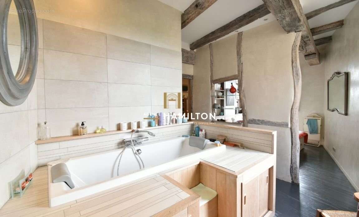 Maison à CORDES-SUR-CIEL