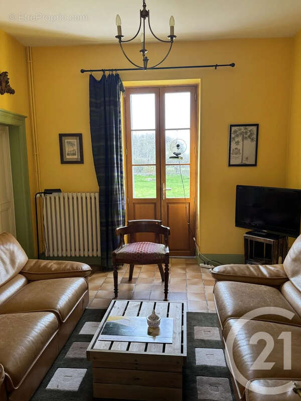 Maison à COSNE-COURS-SUR-LOIRE