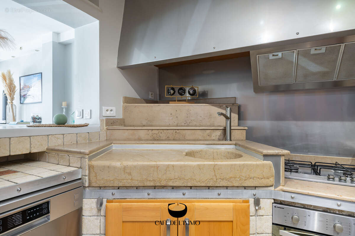 Appartement à MARSEILLE-7E