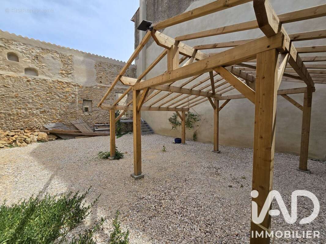 Maison 198 m² à Saint-Jean-De-Barrou  - photo 3