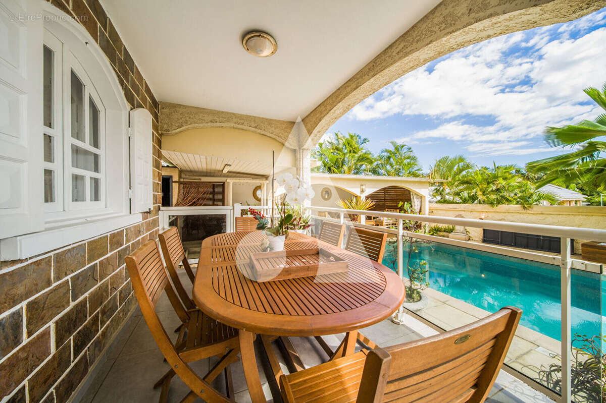 Exclusif  à la Possession la villa de tous vos projets. - photo 5
