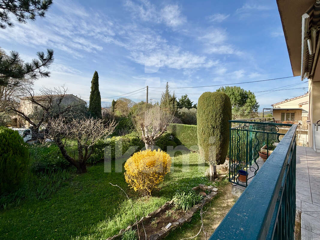Maison à BAGNOLS-SUR-CEZE