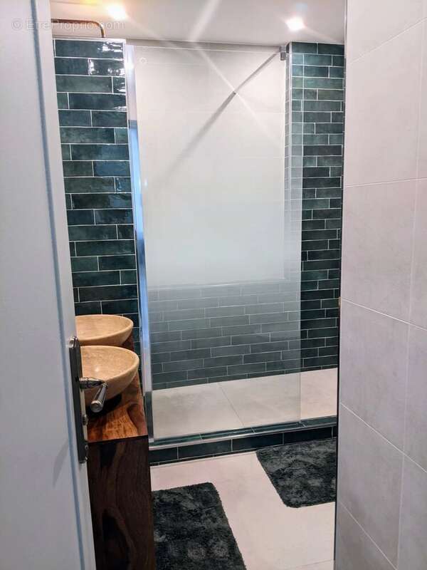 Appartement à MANDELIEU-LA-NAPOULE