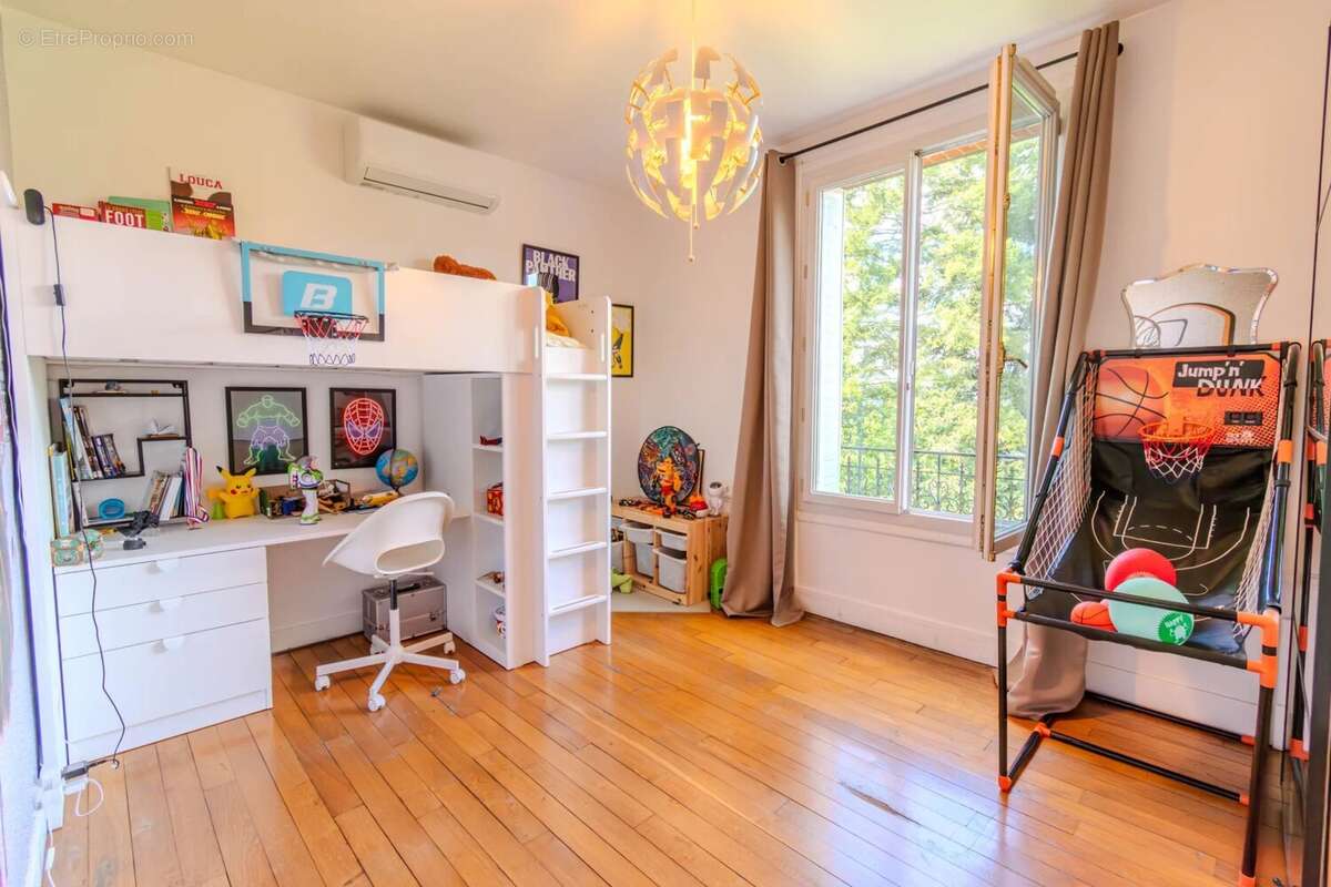 Maison à MONTMORENCY