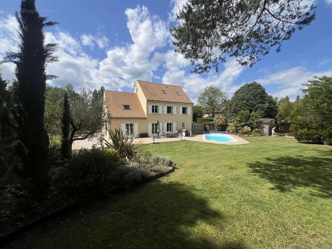 Maison à RAMBOUILLET