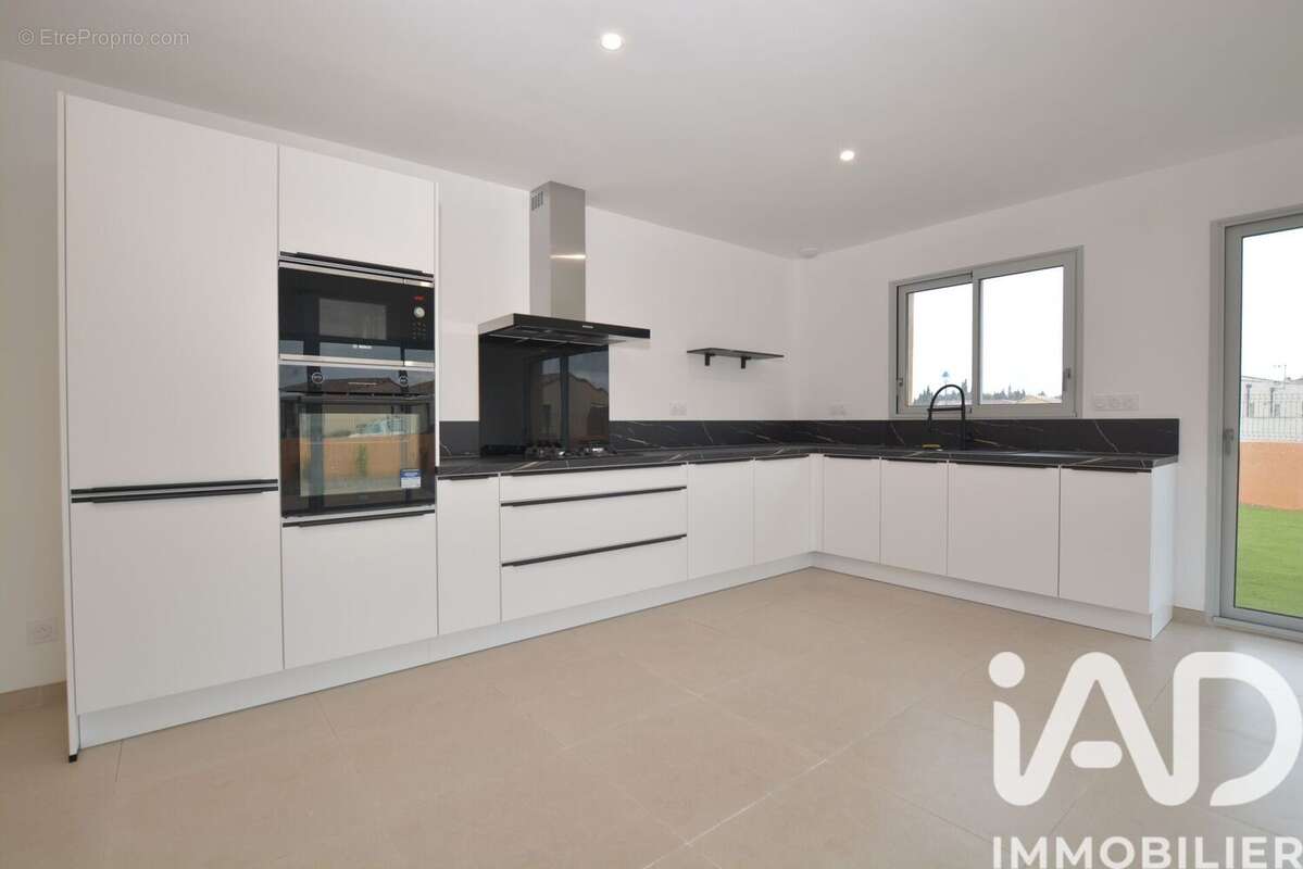 Photo 4 - Maison à ROUBIA