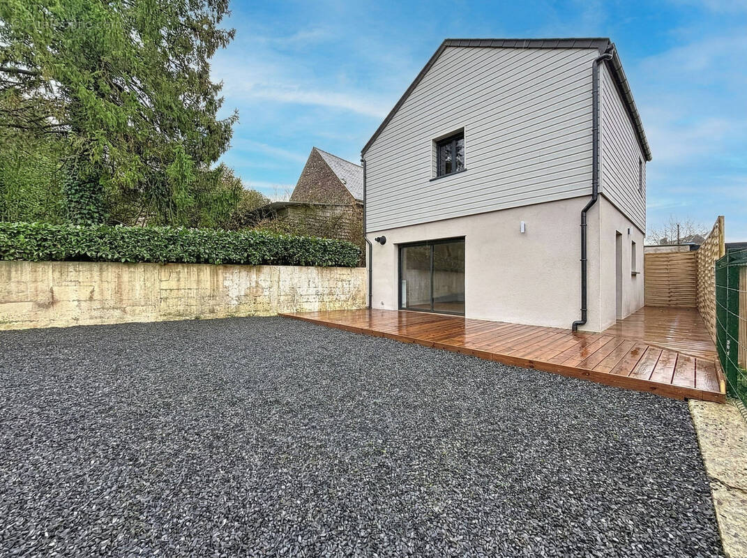 Maison à SAINT-GERMAIN-D'ELLE