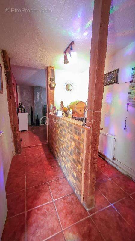 Maison à SAINT-PARIZE-LE-CHATEL