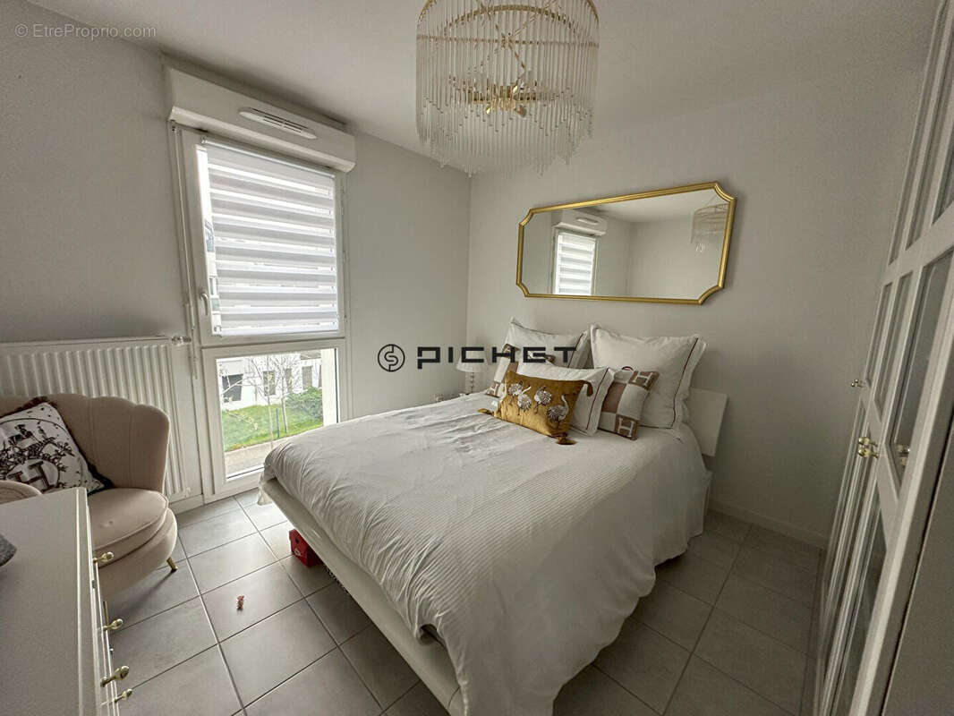 Appartement à VILLENAVE-D'ORNON